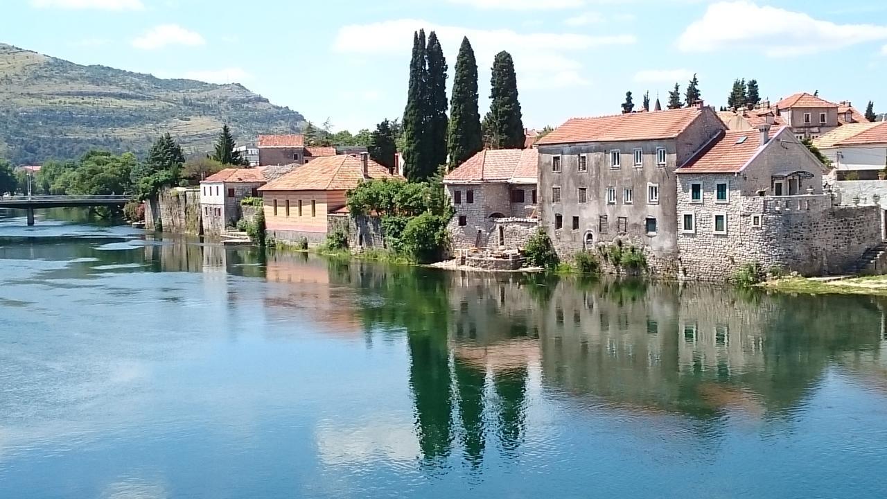 Central Place Trebinje Esterno foto